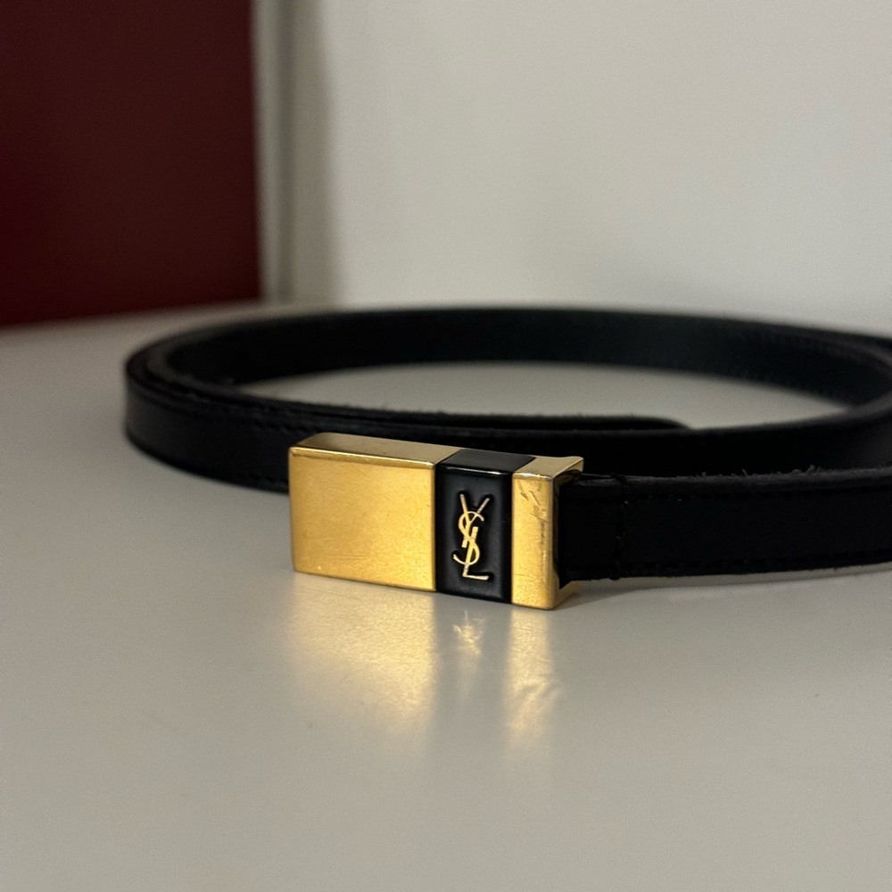 Yves Saint Laurent Black and Gold thin anchor belt